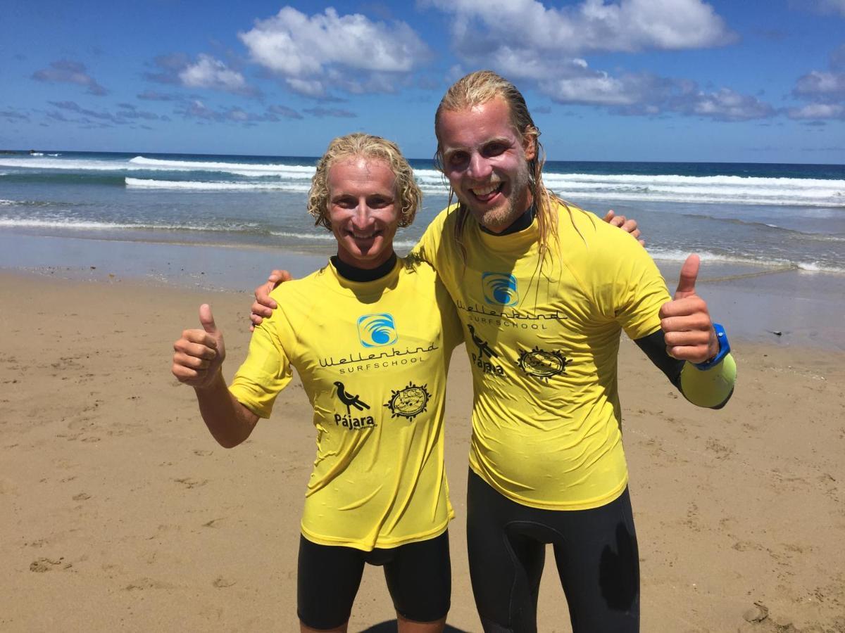 Wellenkind Surfschool Hostel La Pared  Luaran gambar